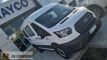 Ford Transit minibus para traslado de personal..